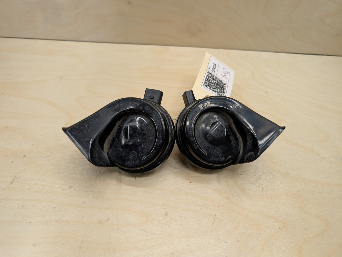 2018-2024 BMW X3 G01 Alarm Horns SET 7404430 OEM