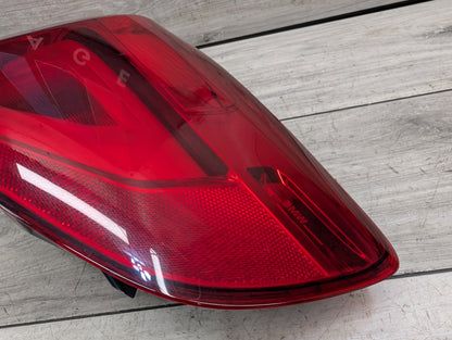 2014 - 2019 BMW 340 F34 Rear Right Passenger Outer Tail Light 7417472 B58B30M0