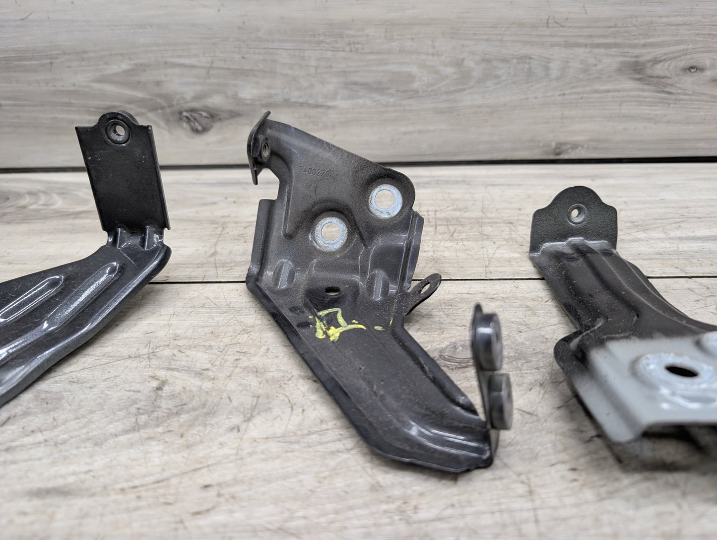 2018 - 2024 BMW X3 G01 Front Right Passenger Fender Brackets SET 7397514 B58B30O1