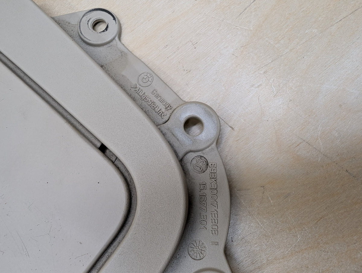 07-13 BMW E93 328 335 Left and Right Convertible Roof Top Hinge Cover Trim SET
