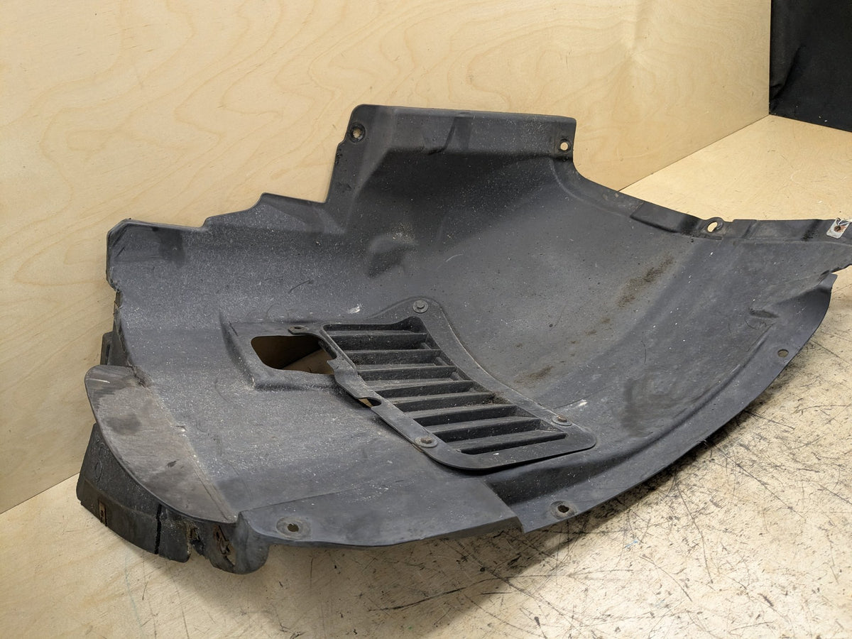 2007-2013 BMW 328i E92 Front Right Passenger Fender Liner Splash Guard 7162832