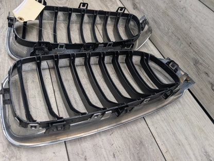 2014 - 2019 BMW 340 F34 Front Left Right Upper Bumper Cover Kidney Grilles SET 7294804 B58B30M0