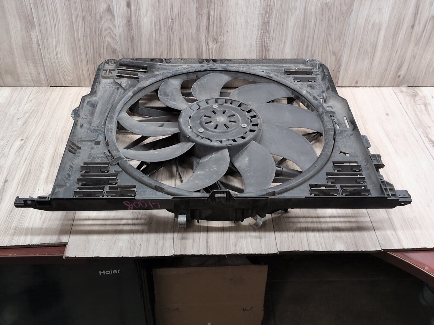 2013 BMW 750i F01 Radiator Fan Shroud Housing w/ Motor 7575564 N63B44O1