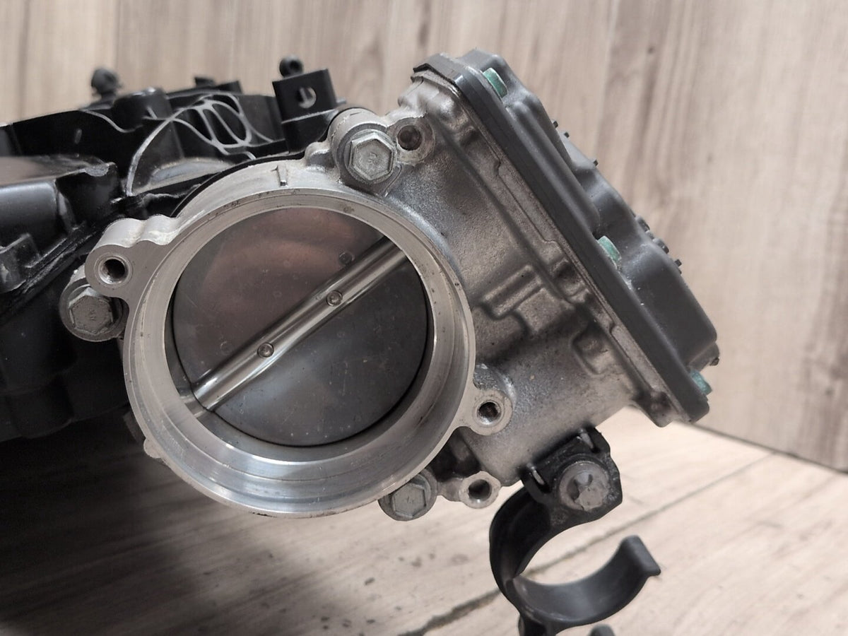 OEM BMW G01 G05 G12 G20 G42 G30 M340 M440 X3 Engine B58 Intake Manifold 8647977