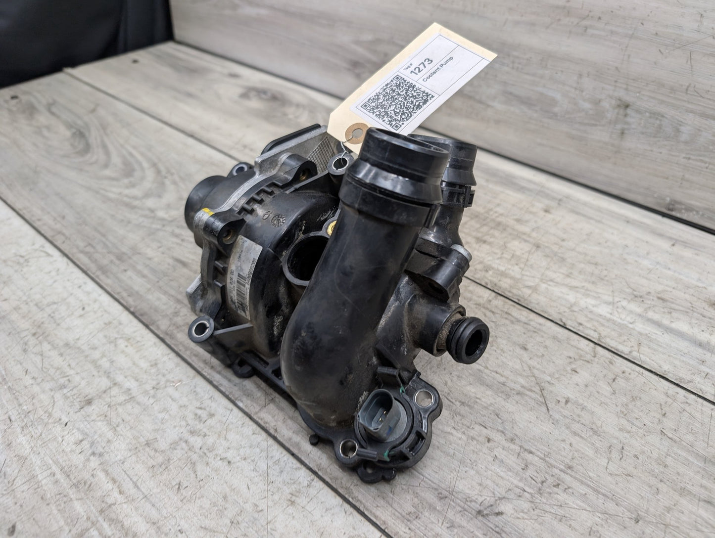 2009 - 2017 Audi Q5 8R Engine Motor Cooling Auxiliary Water Pump 06H121026DD EA888