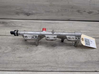 OEM BMW F30 G30 M240 340 440 540 740 Engine Pressure Fuel Injector Rail Line B58