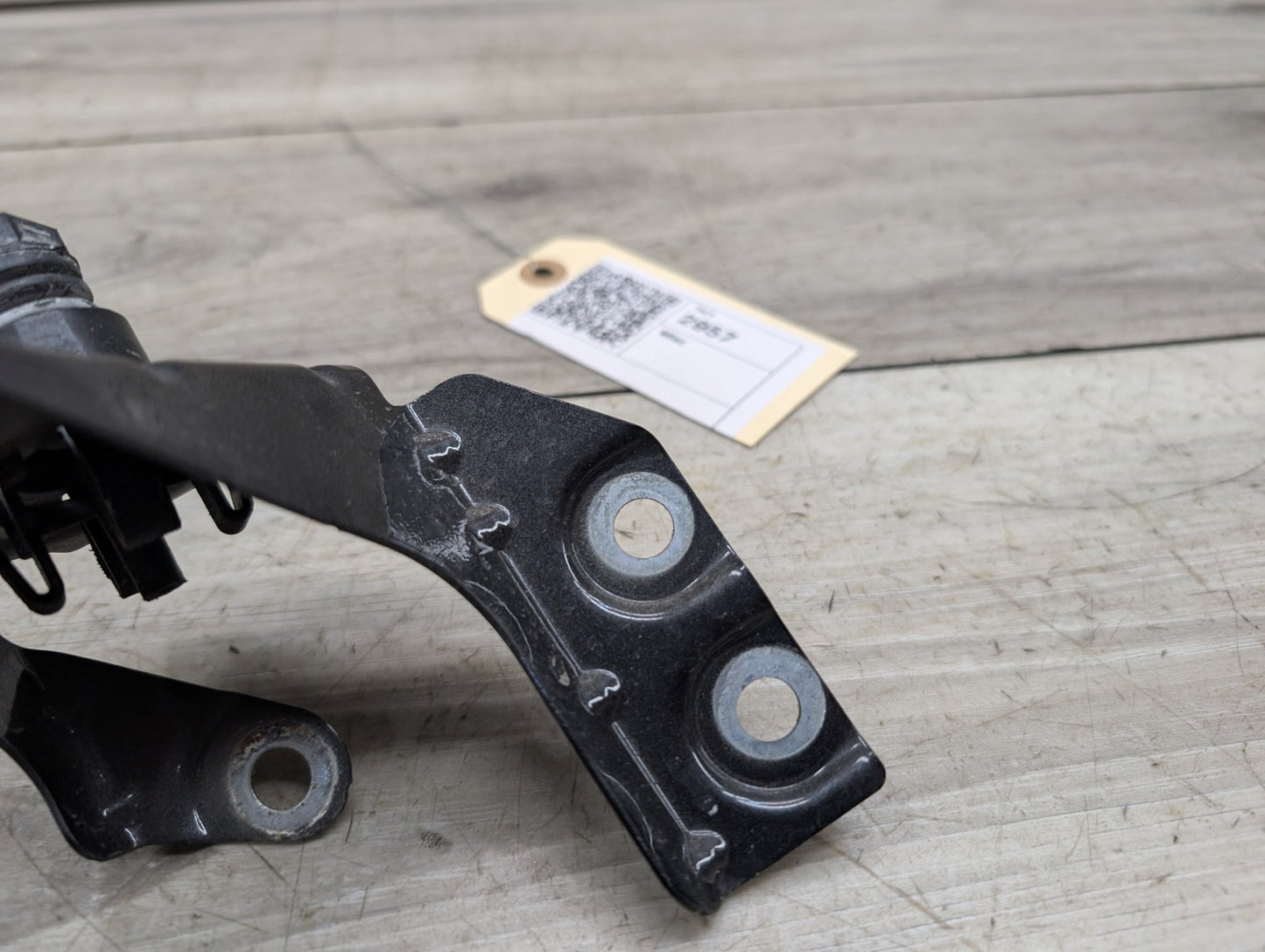 2018 - 2024 BMW X3 G01 Front Right Passenger Fender Brackets SET 7397514 B58B30O1