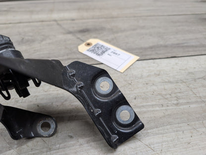 2018 - 2024 BMW X3 G01 Front Right Passenger Fender Brackets SET 7397514 B58B30O1