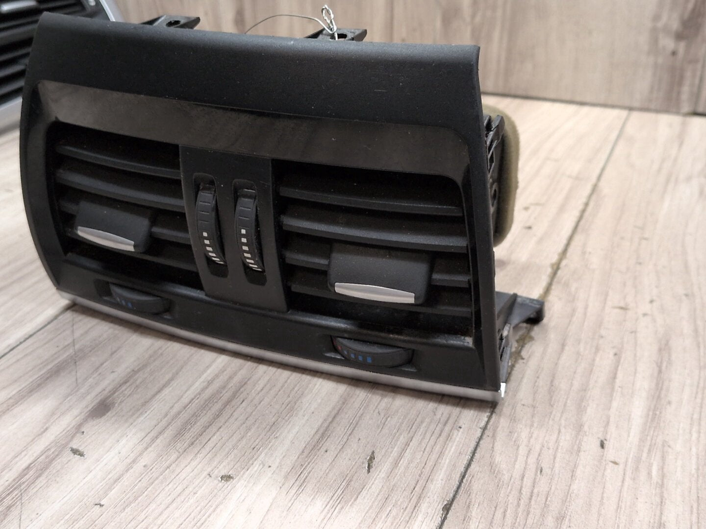 14-19 OEM BMW F15 F16 F85 F86 X5 X6 Rear AC Air Conditioning Vent Grille Black