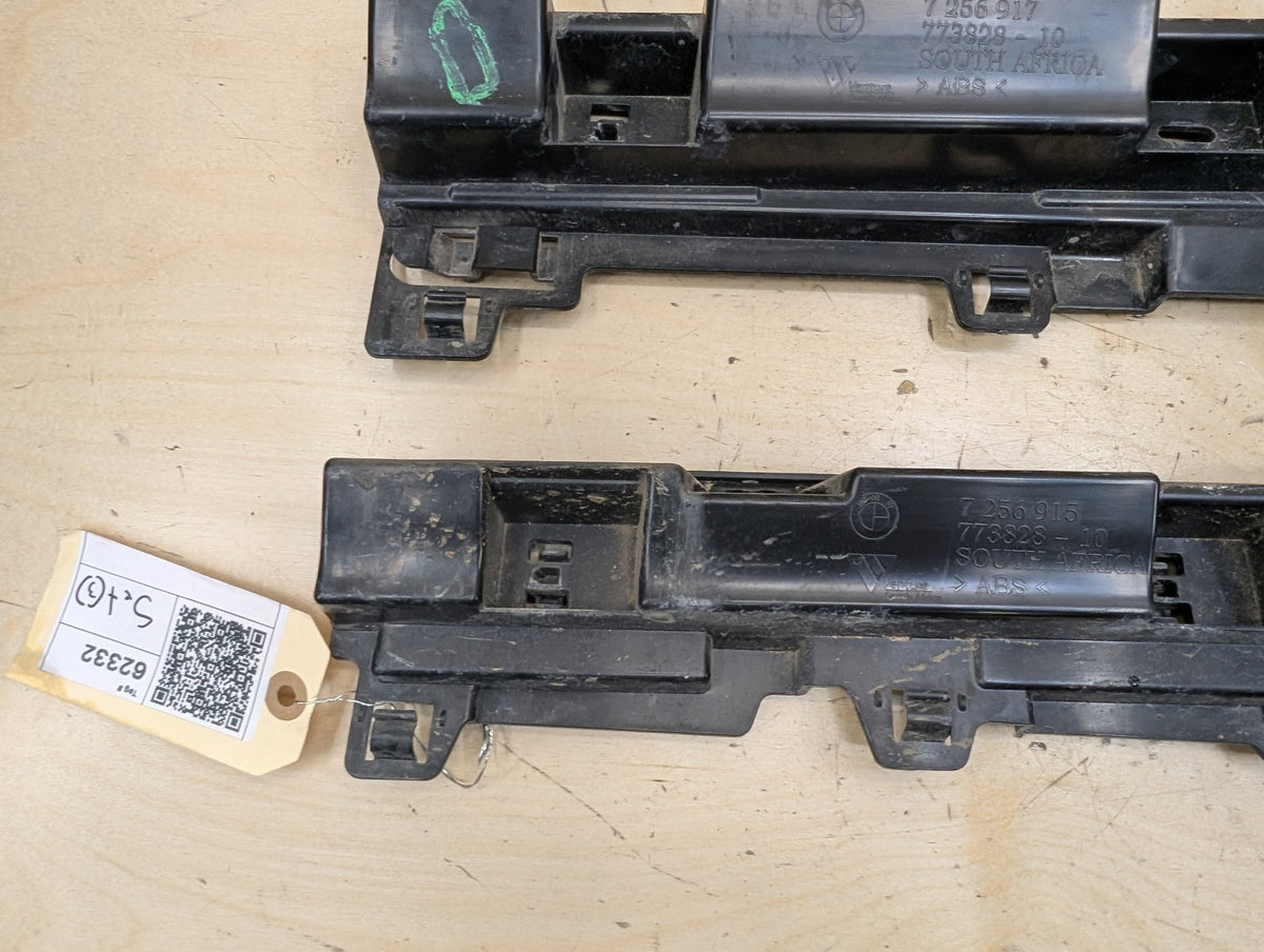 2012-2018 BMW 335i F30 Left Driver Side Skirt Rocker Panel Brackets SET 7256919