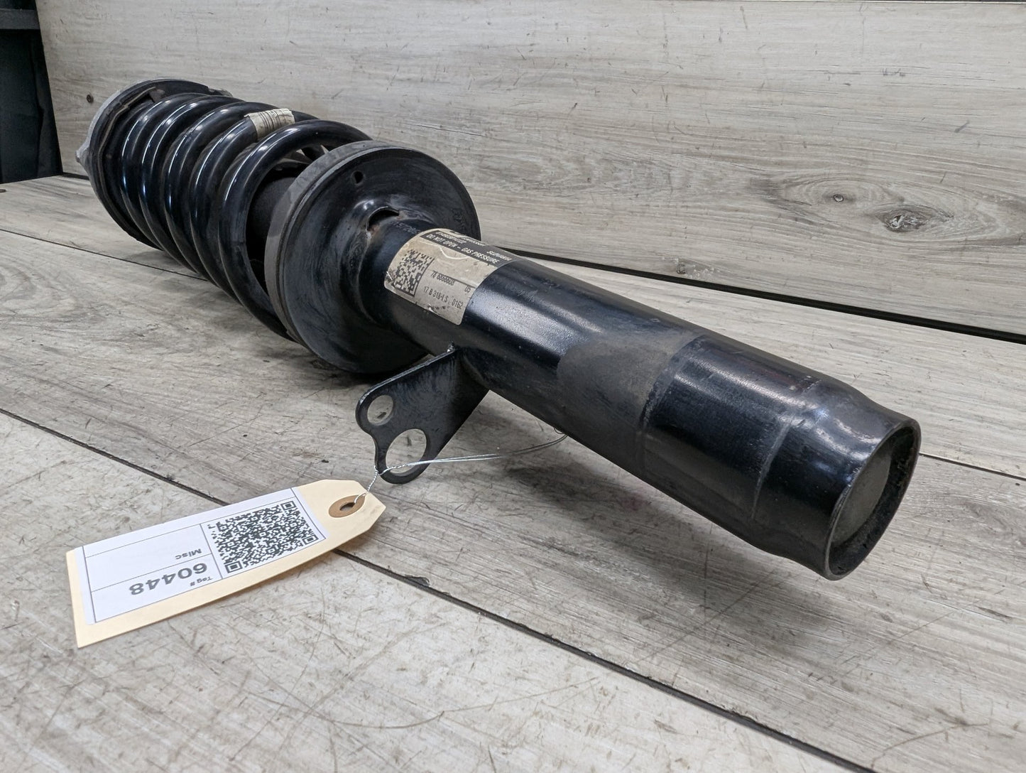 2017-2023 BMW 530i G30 Front Right Passenger Spring Strut Shock Absorber 6866608