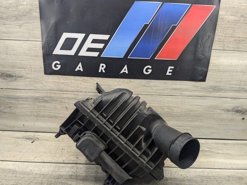 16-20 OEM BMW F39 F44 F48 X1 X2 Engine B46 Air Cleaner Intake Filter Box Housing