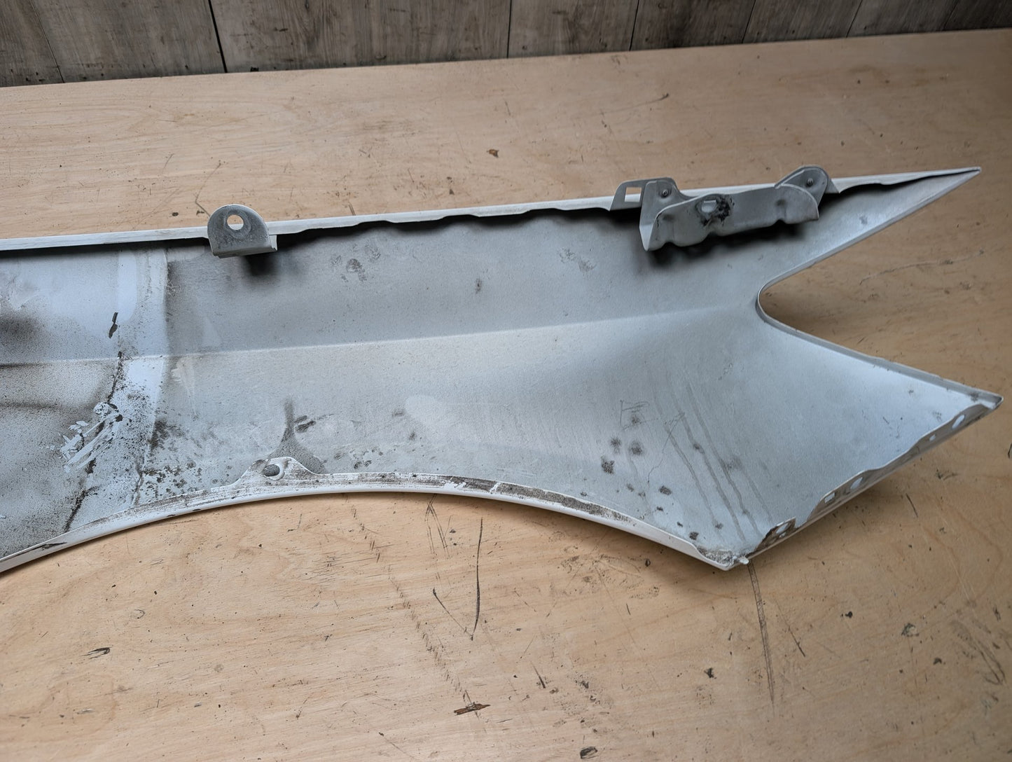 2009 - 2017 Audi Q5 8R Front Left Driver Fender Panel 8R0821105A EA888