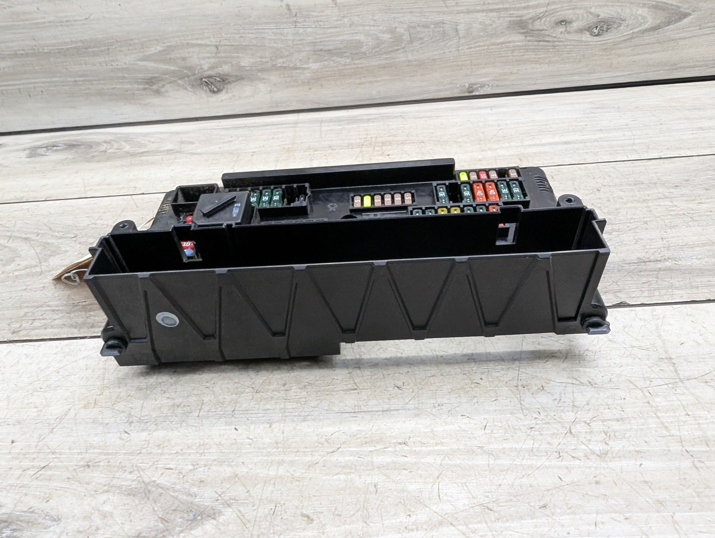 2011-2016 BMW 535i F10 Front Power Distribution Fuse Box 9210861