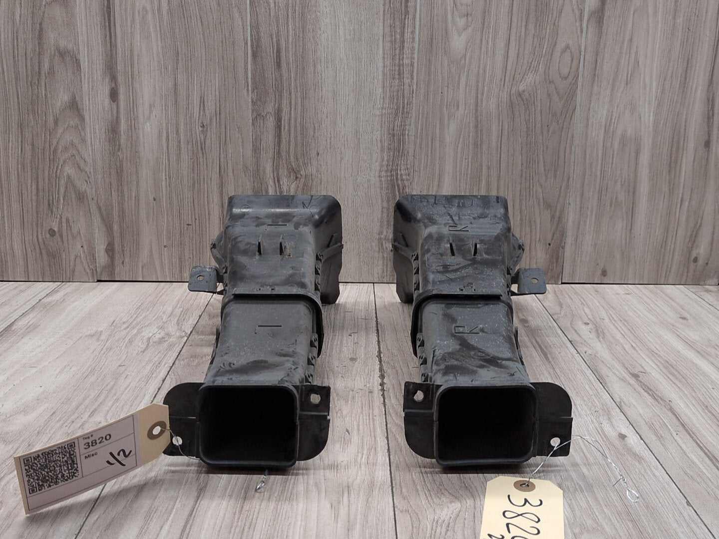 2019-2026 BMW 330i G20 Left Right Brake Air Ducts SET 7422278