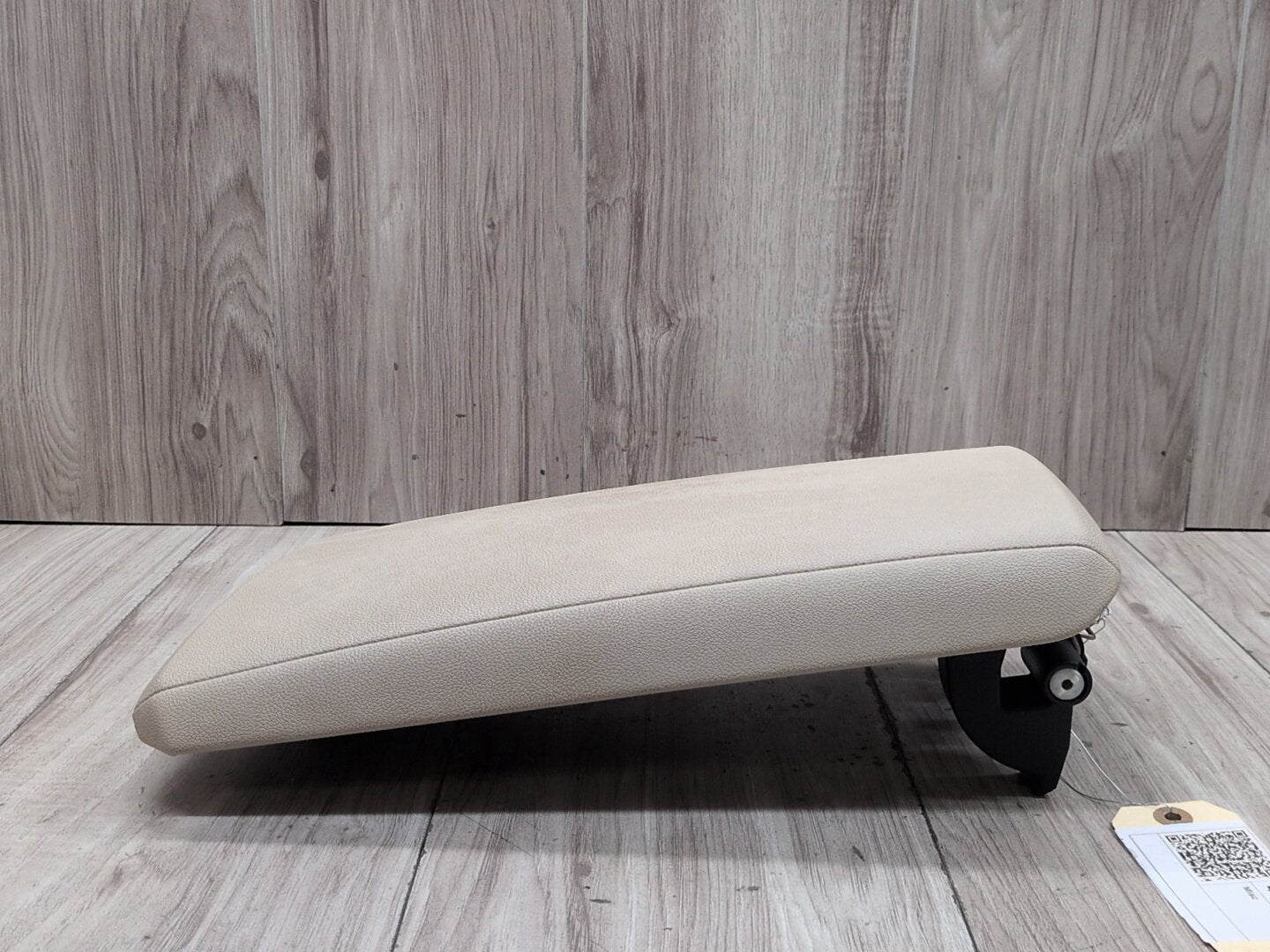 2019-2026 BMW 330i G20 Center Console Armrest Arm Rest 6994355