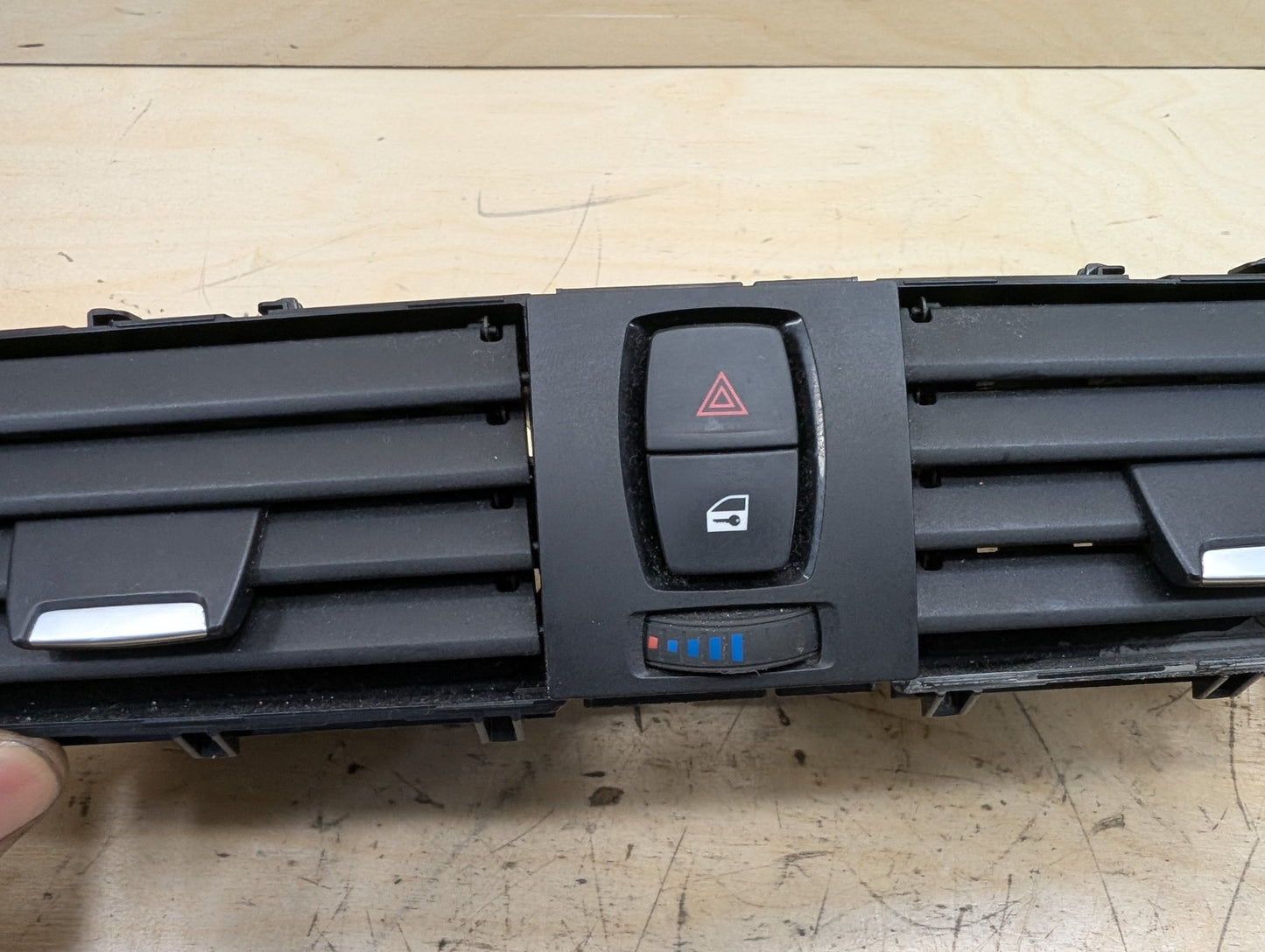 OEM BMW F30 F32 F33 F36 F80 F82 F83 M3 M4 Front Dash Central AC Air Vent Grille