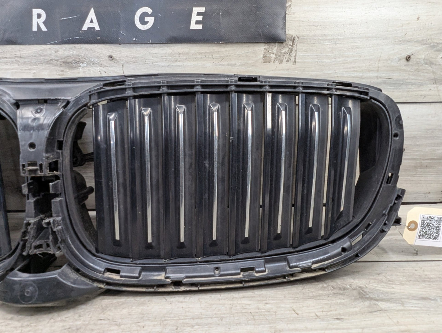 2016-2022 BMW 750Li G12 Front Bumper Radiator Air Flap Shutter 7347374