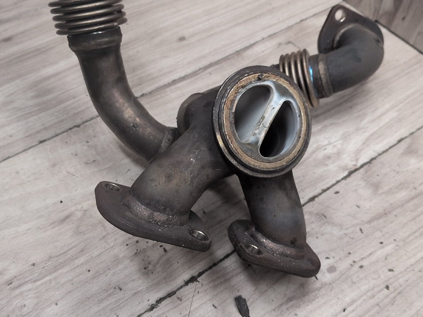 OEM BMW F06 F10 F85 F90 F95 X5M X6M M5 M6 Left Right Turbo Exhaust Manifold SET