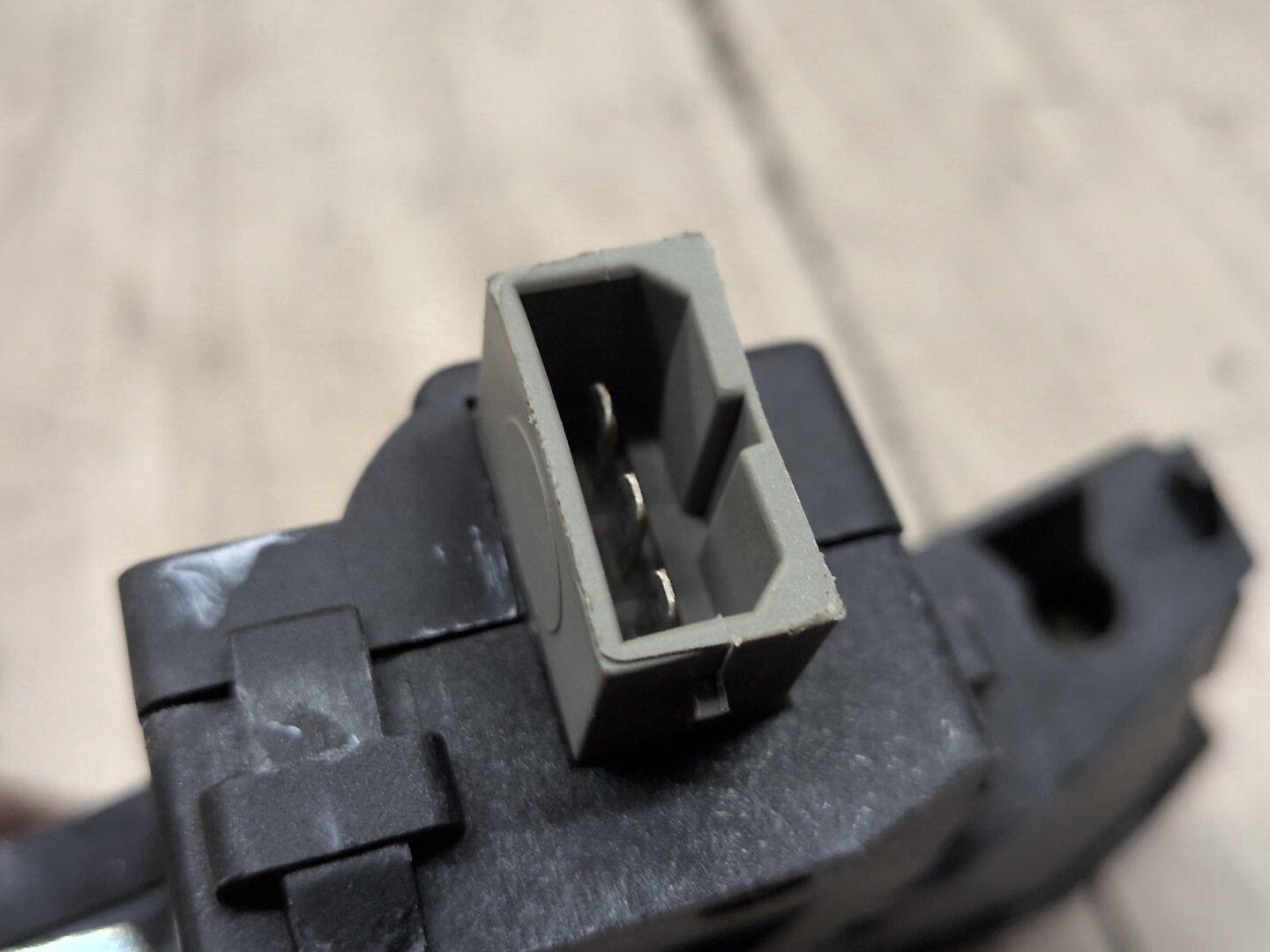 2010-2016 Audi S4 B8 Liftgate Trunk Lid Liftgate Lock Latch Actuator 4F5827505 OEM