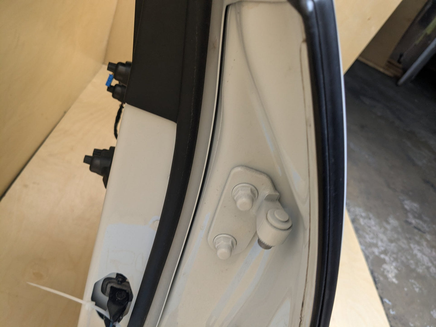 19-25 OEM BMW F95 G05 X5 X5M Rear Left Driver Door Shell Panel