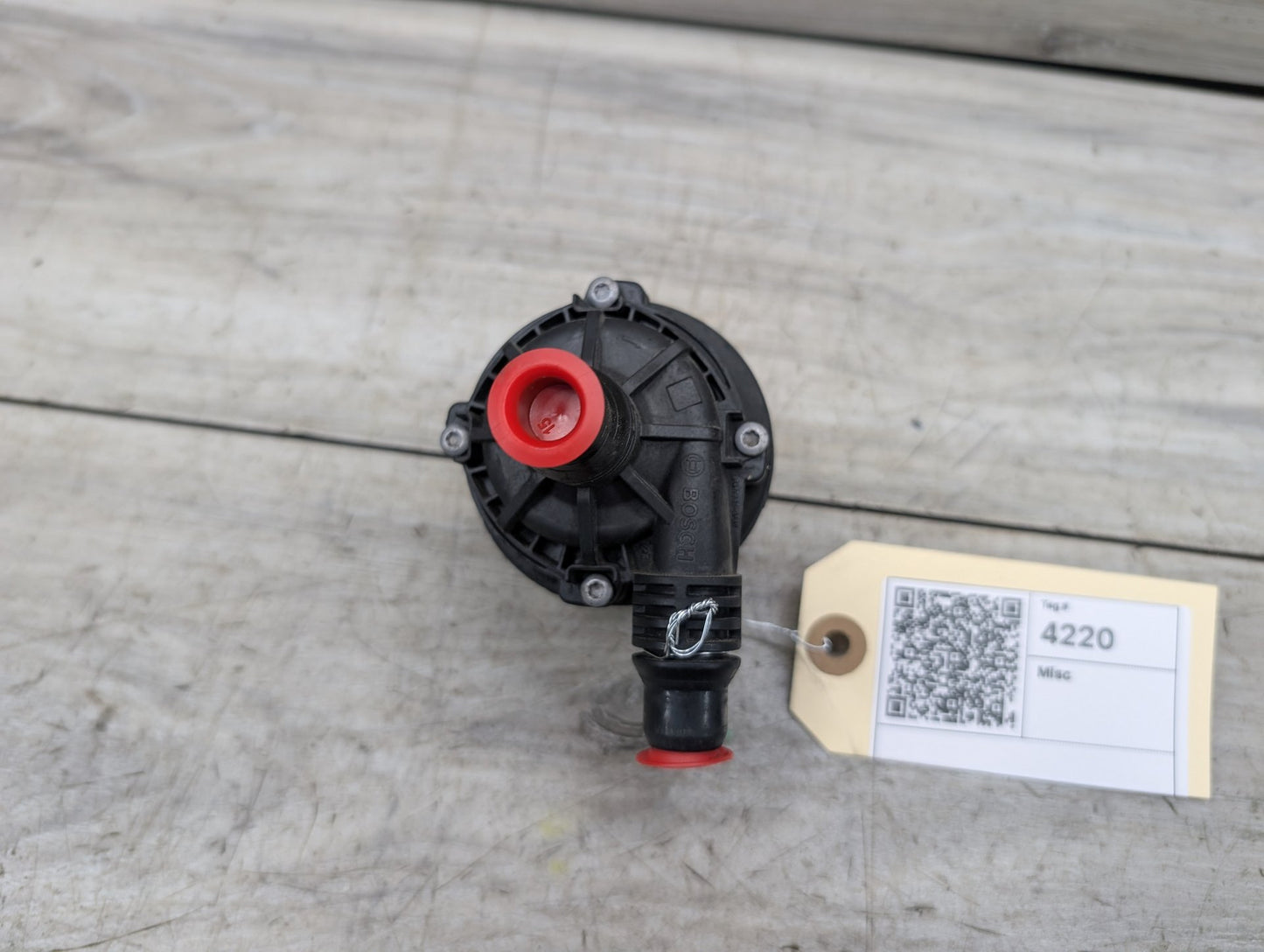 *OEM BMW G01 G05 G20 G22 G30 G42 G80 G82 G83 M3 M4 Engine Auxiliary Water Pump