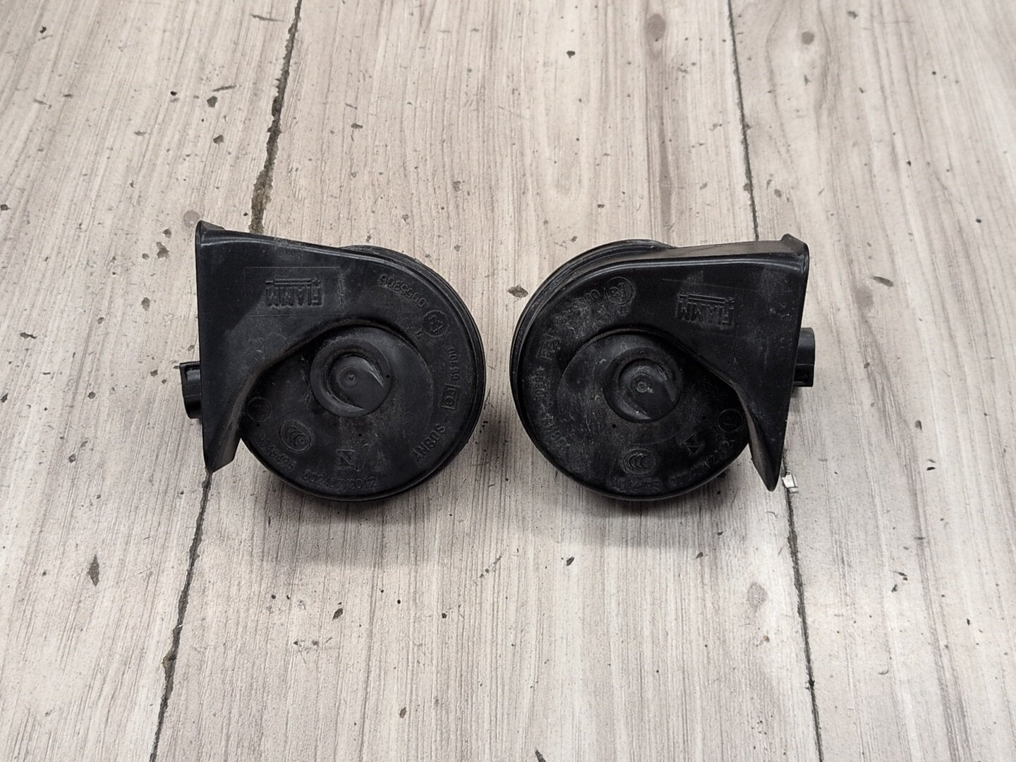 2015-2018 BMW X5 F85 Alarm Horns SET 7353191