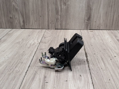 2015-2018 Audi Q3 8U Liftgate Trunk Lid Liftgate Lock Latch Actuator 8R0827505A OEM