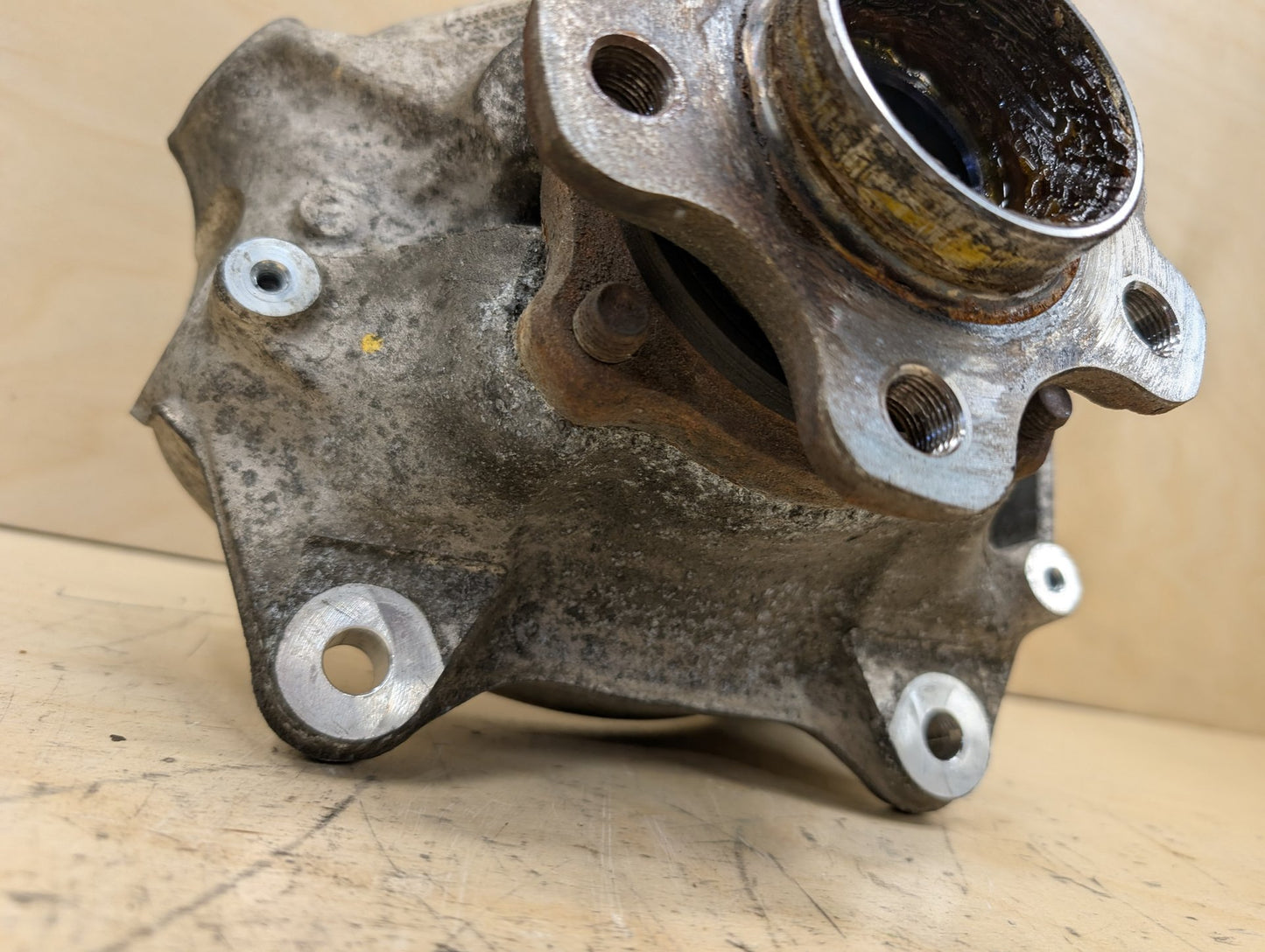 2018-2024 BMW X3 G01 Front Left Driver Spindle Knuckle w/ Bearing 6882595