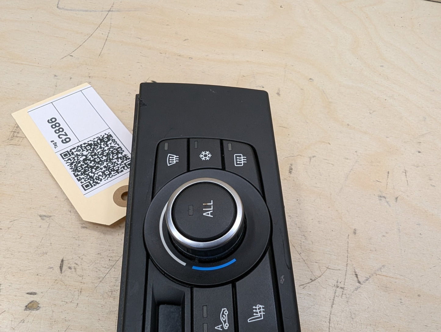 OEM BMW E82 E88 E90 E92 E93 M3 AC Air Conditioning Climate Control Switch Button