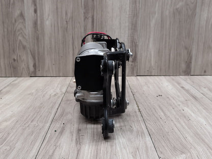 2015 - 2019 BMW X6 F86 Air Suspension Compressor Pump 6875177 S63B44T2