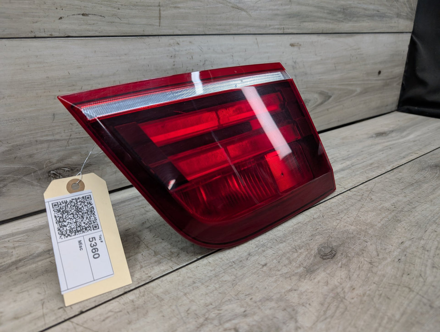 2007-2013 BMW X5 E70 Rear Right Passenger Inner Tail Light 7227794