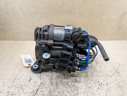 16-22 OEM BMW G11 G12 740 750 M760 Air Suspension Compressor Pump Module Motor