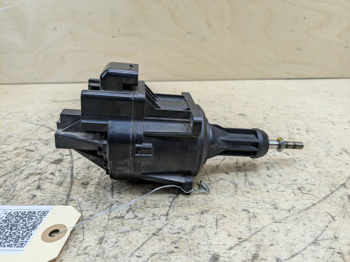 2016-2019 BMW G12 740Li B58B30M0 Turbo Charger Wastegate Actuator 8662676