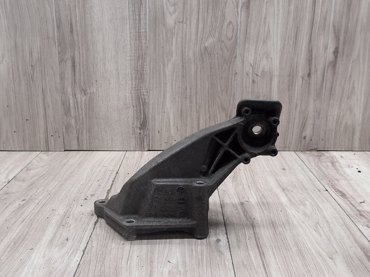 2015-2018 BMW F85 X5 S63B44T2 Right Passenger Engine Bracket Support Mount 6852868