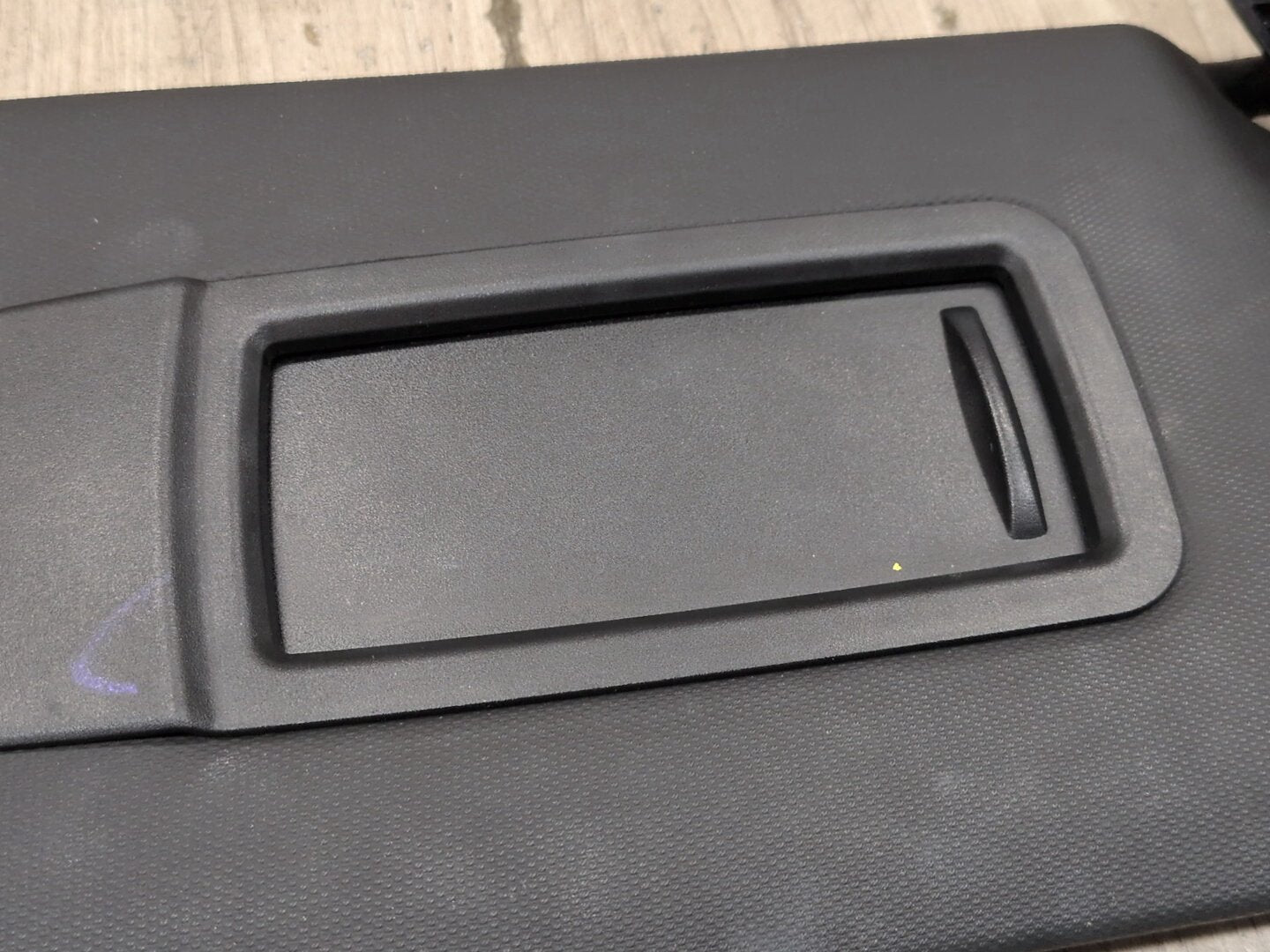 2019-2026 BMW 330i G20 Front Right Passenger Sun Visor 8092728