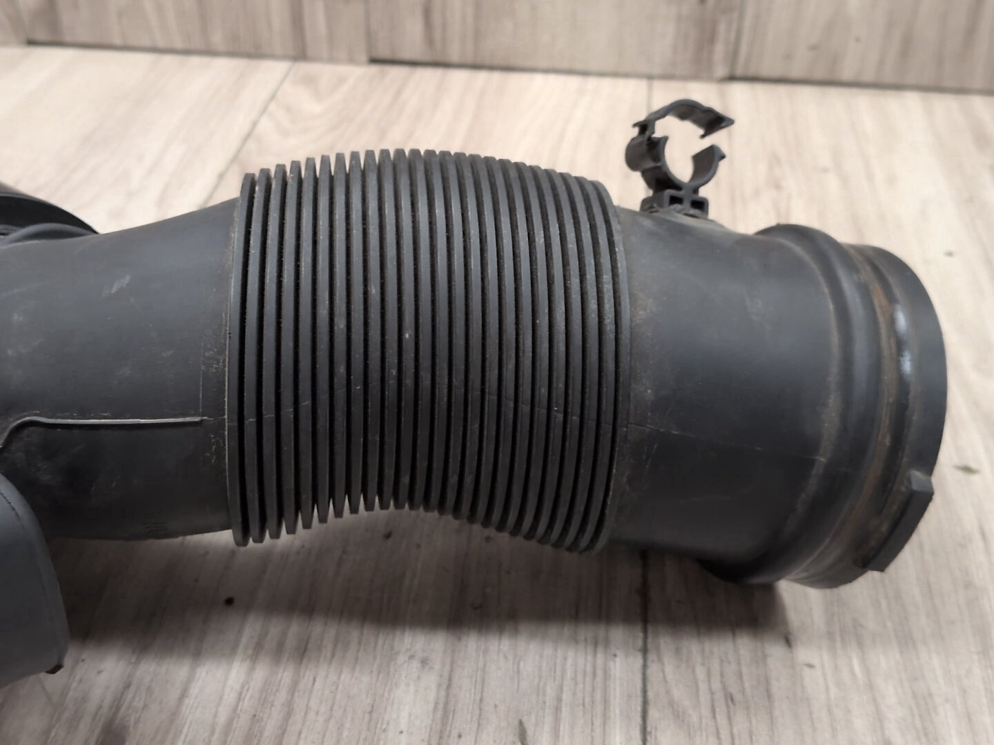 2013 - 2017 Audi S5 8T Engine Motor Turbo Charger Tube Pipe 06E129629Q CTUB