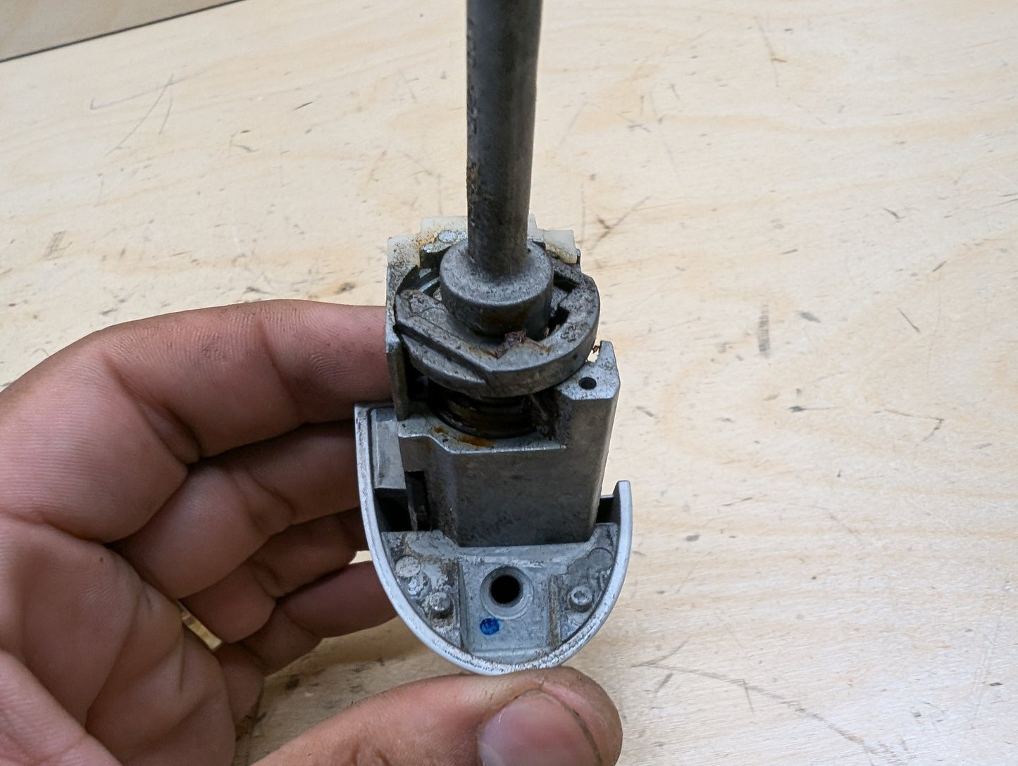 2012-2018 BMW 328i F30 Front Left Driver Key Lock Mechanism w/ Key 7310731