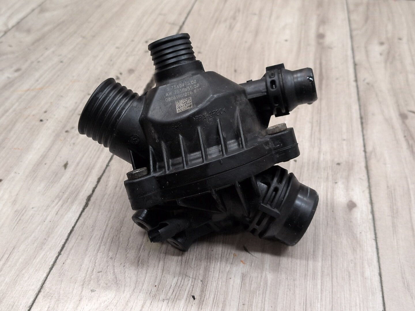2008-2013 BMW E82 128i N51B30M0 Engine Motor Heat Coolant Thermostat 7549476