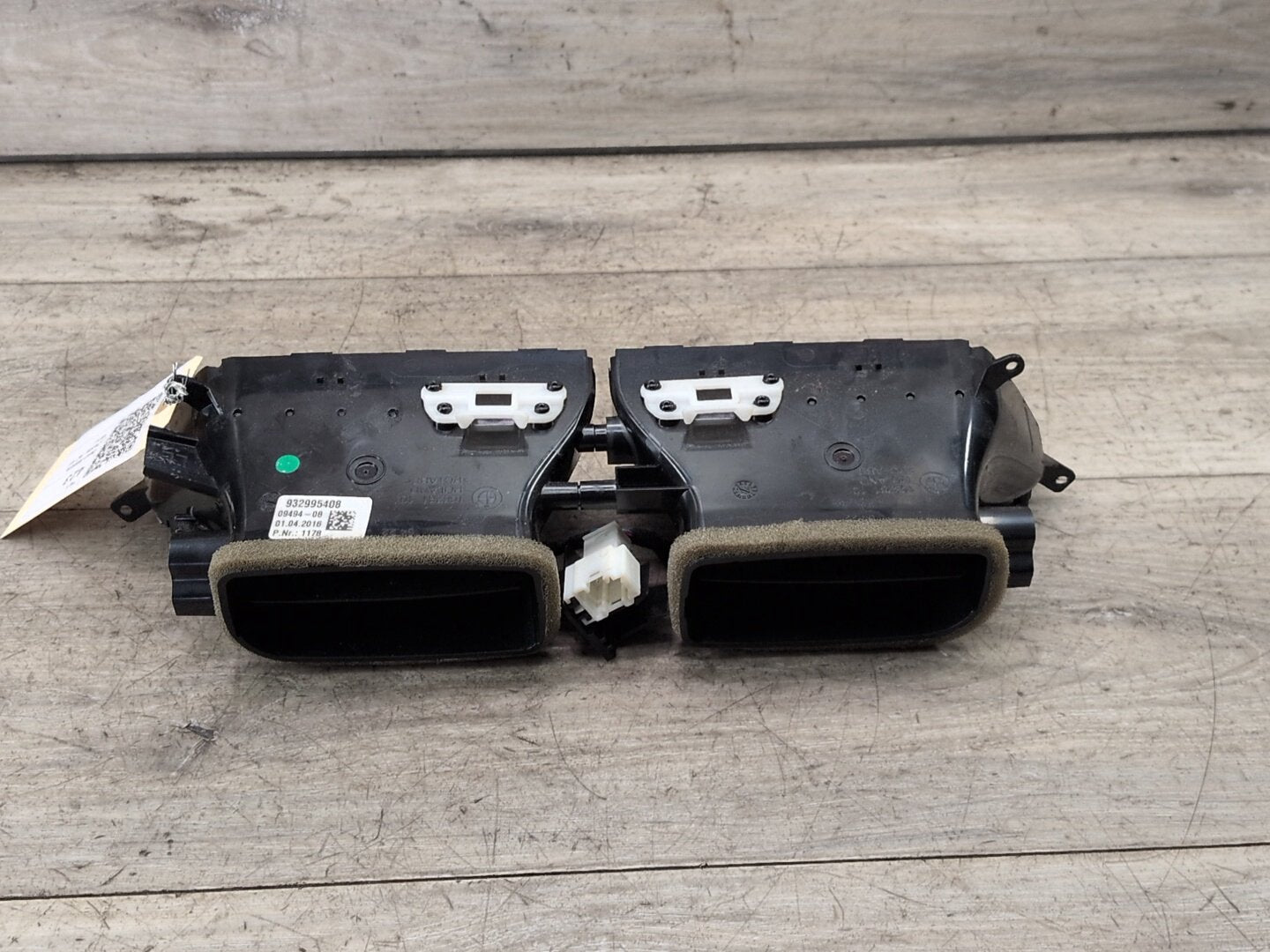 2018 - 2024 BMW X3 G01 Dashboard Dash Board Middle Center Air Vent 9329954 B58B30M0