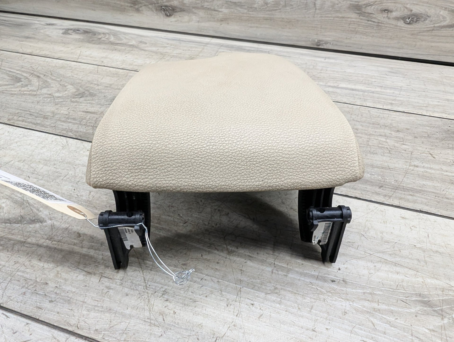 2007-2013 BMW 328i E93 Center Console Armrest Arm Rest 6951565