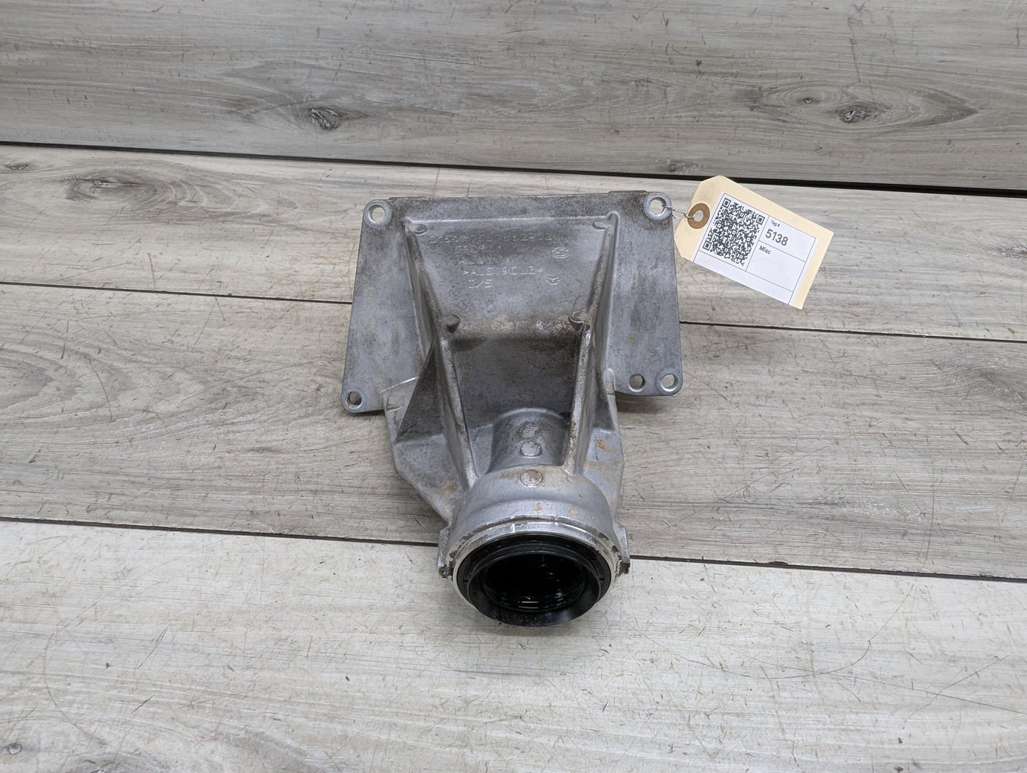 2014 - 2019 BMW 340 F34 Front Differential Axle Carrier Support Mount Bracket 7587862 B58B30M0