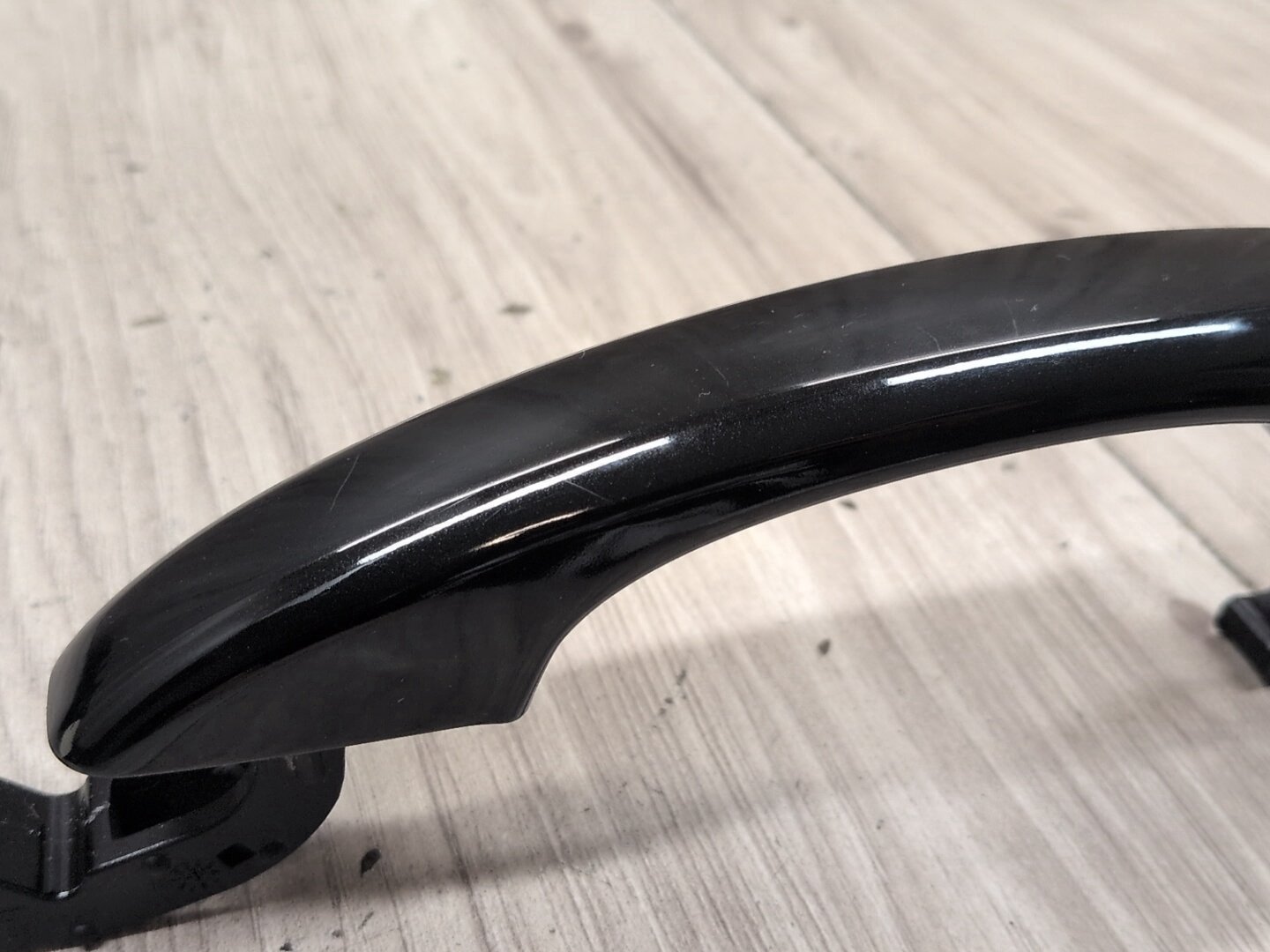 2015-2018 Audi Q3 8U Front or Rear Left Driver Exterior Door Handle w/ Comfort Access 8T0837205A