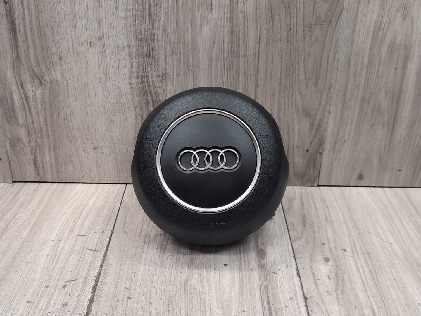 2015-2018 Audi Q3 8U- PN: 8V0880201AR
