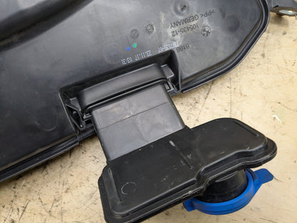 OEM BMW G12 G30 540 M550 750 M760 Windshield Wiper Washer Reservoir Tank Pump