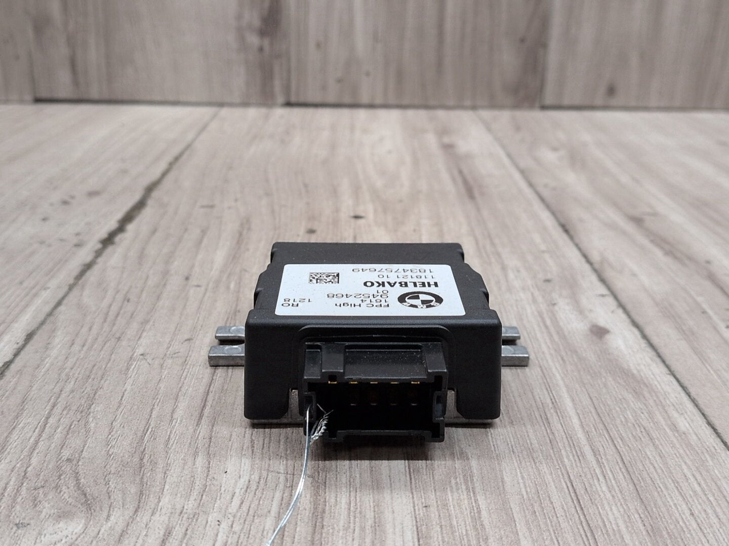 17-24 OEM BMW G01 G05 G12 G20 G22 G42 G30 G80 G82 Fuel Pump Control Module Unit
