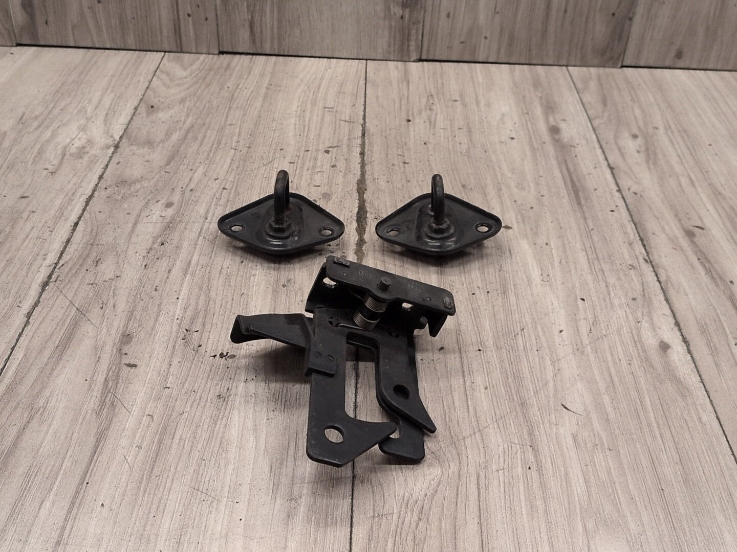 2009-2012 Mercedes-Benz E550 W212 Hood Bonnet Hinges SET A2128800060 OEM