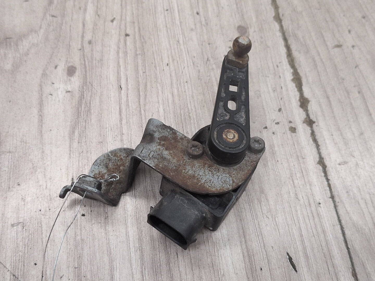 OEM BMW F30 F80 G20 G30 M3 Front Rear Left Right Suspension Height Level Sensor