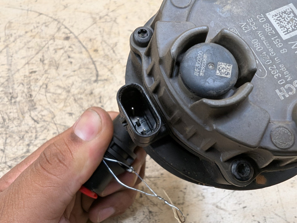 OEM BMW G01 G05 G20 G22 G26 Engine B46 B58 Auxiliary Electric Water Pump Cooling