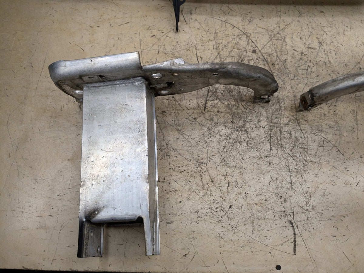 2012-2018 Audi A6 C7 Front Bumper Reinforcement Rebar Bar 4G0807113A OEM